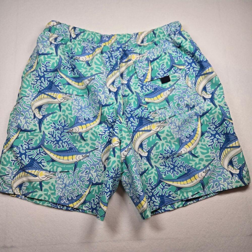 Vineyard vines marlin prints swim Size Large